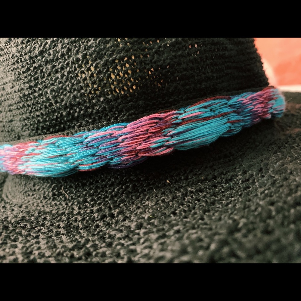 hat - Picture 3 of 4